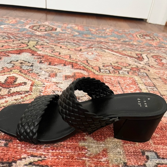 A New Day - black woven heel sandal - size 8.5 - Picture 3 of 4